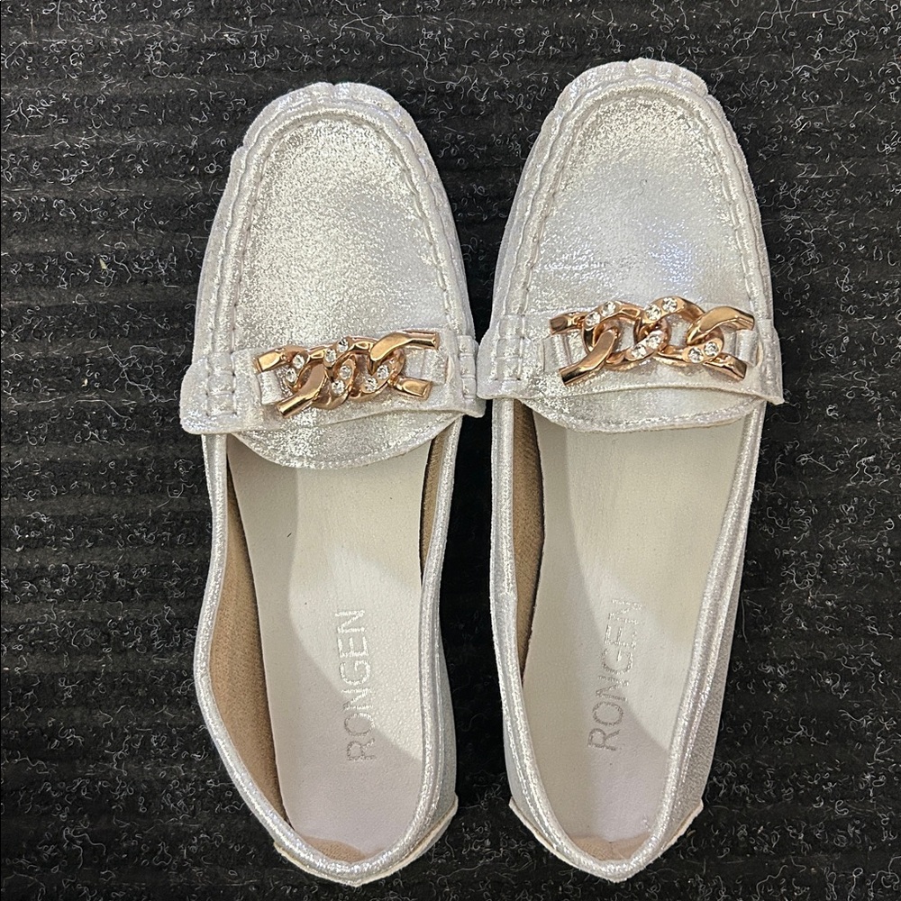 Silver Loafers with Gold Chain Detail women’s sz 7 New
